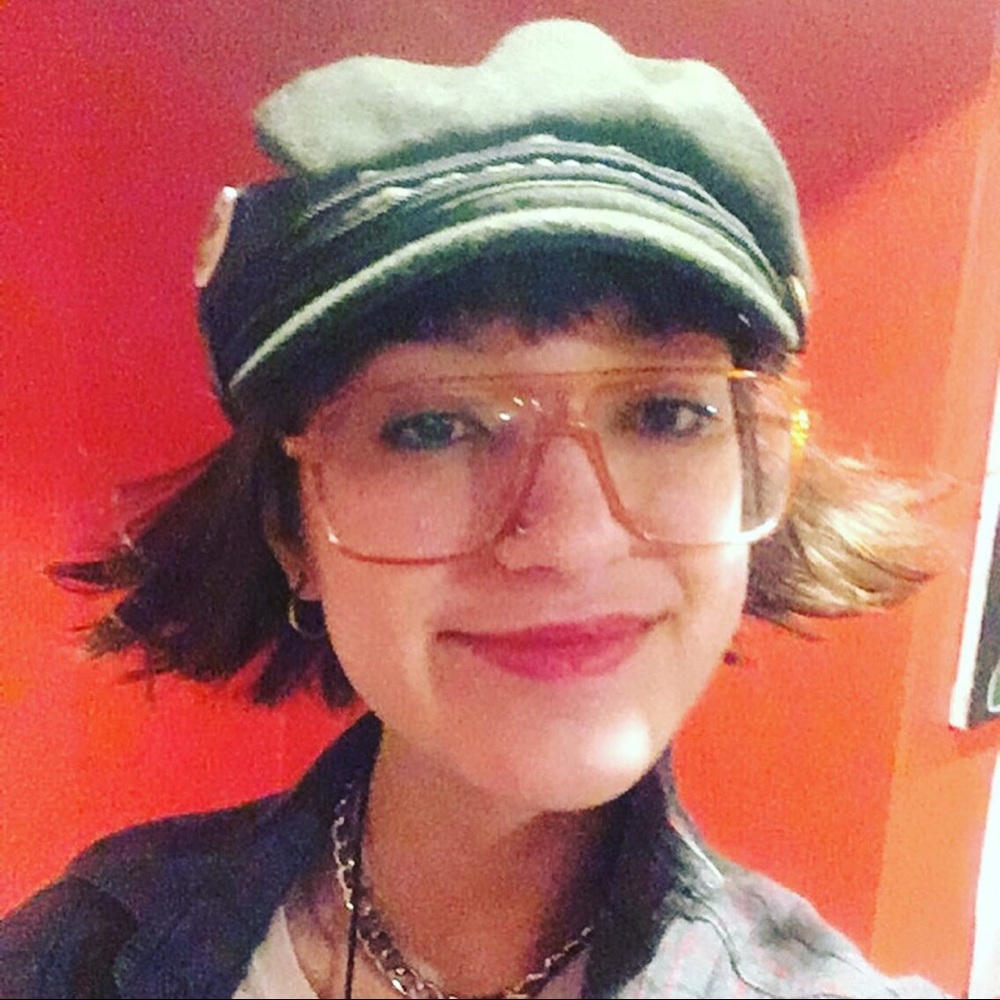 Meet your Posher, Charlotte